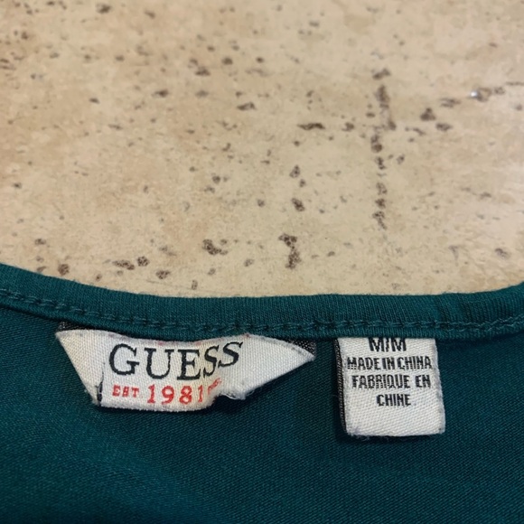 Y2K Vintage Guess Rhinestone Embellished T-Shirt Top - Dark Green M/M - Picture 2 of 6
